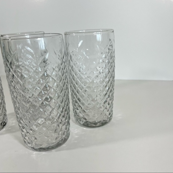 Vintage Dinnerware Glasses - Picture 3 of 8